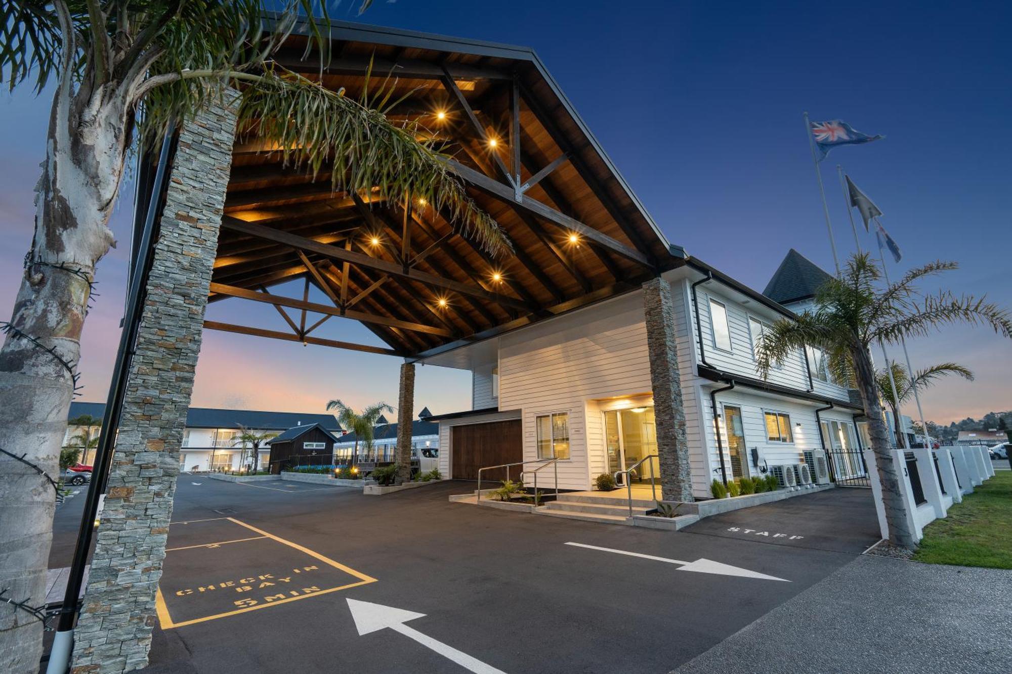 Newina Rotorua Hotel Exterior foto